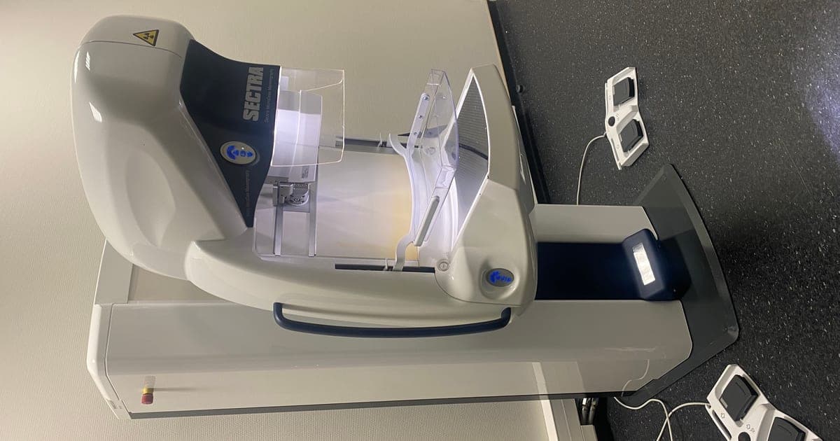 Mammographe Sectra MicroDose (L30) avant démontage